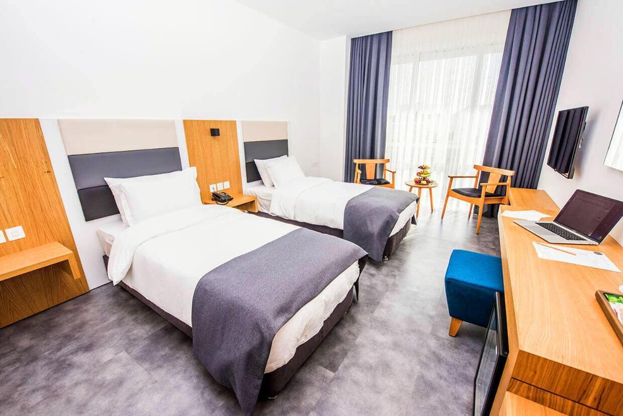 Ingate Hotel 파마구스타 외부 사진