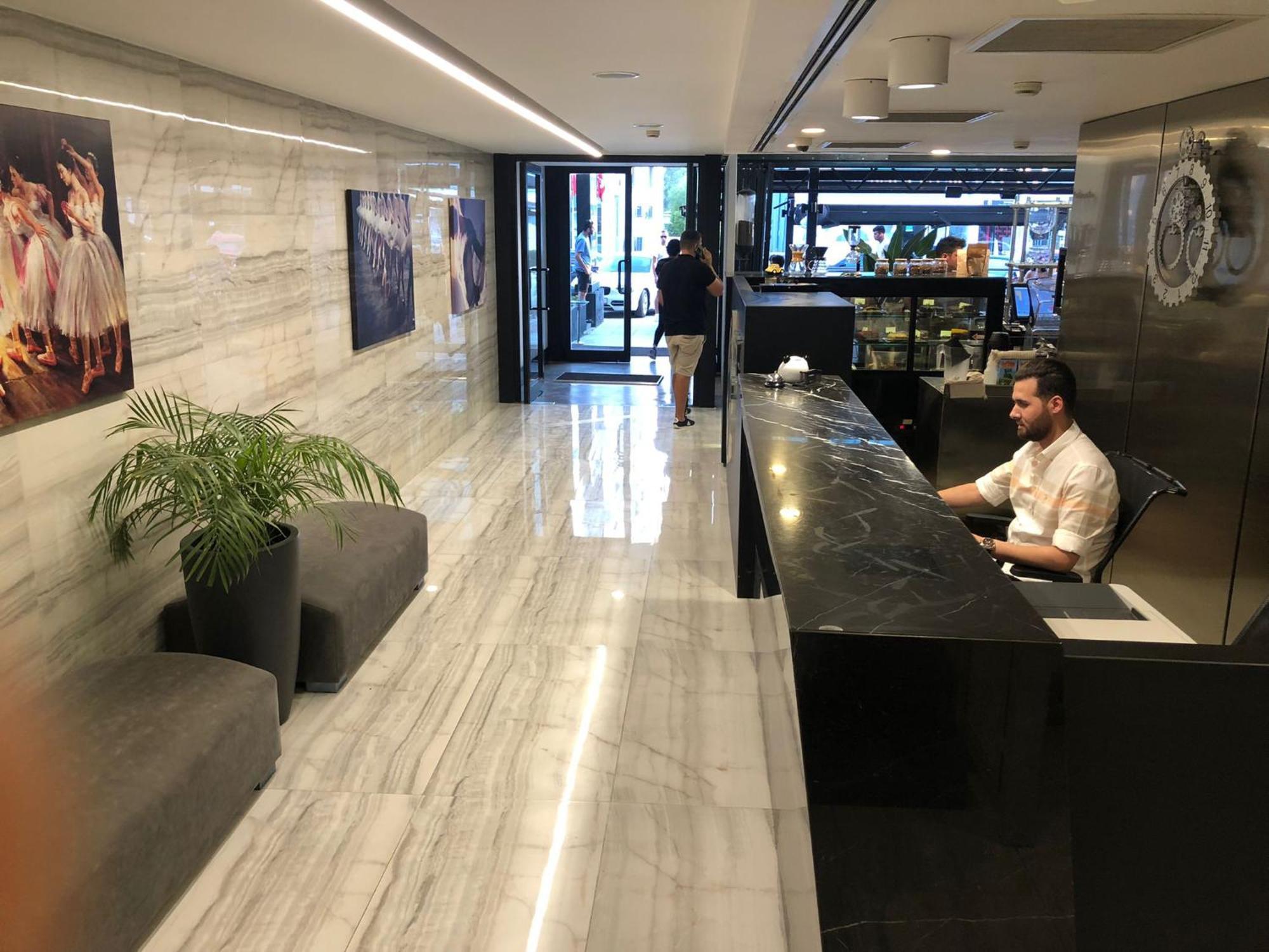 Ingate Hotel 파마구스타 외부 사진